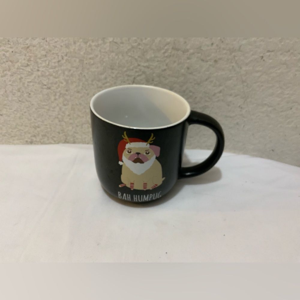 Bah Humpug mug black